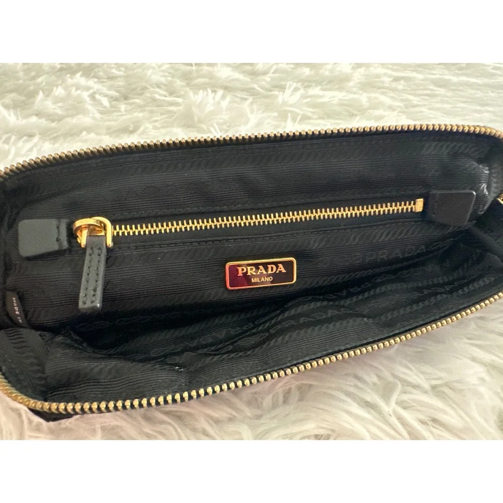 Prada scratches interior only